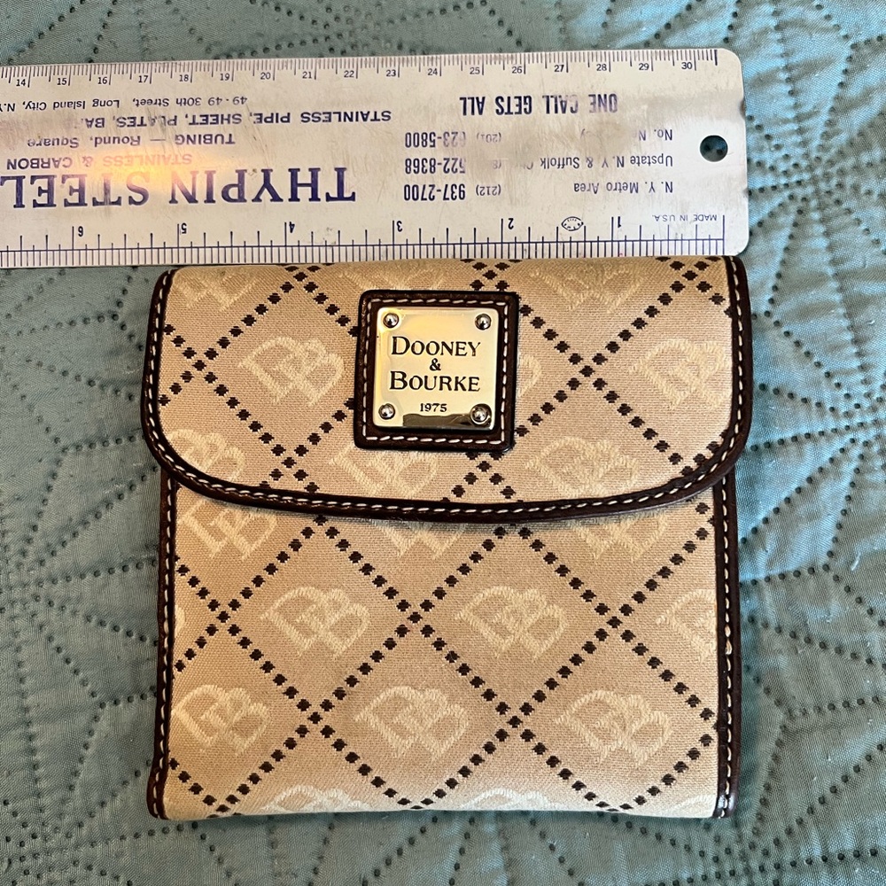 DOONEY & BOURKE LEATHER TRIM WALLET